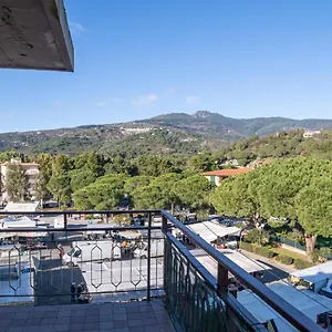 https://casa-silvia-marina-di-campo.it-tuscanyhotel.com