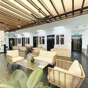 *** Hotel The Snooze Marine Parade Singapore