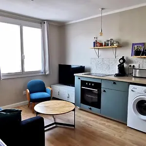 https://toulon-downtown-close-rail-station-and-pier-corse-5.fr-provencehotel.com
