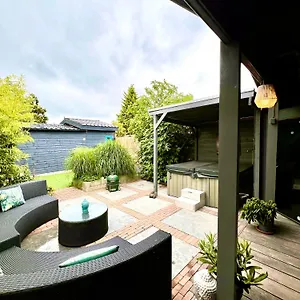  Chalet Buddha Style Family House & Jacuzzi & Sauna Near Amsterdam Netherlands