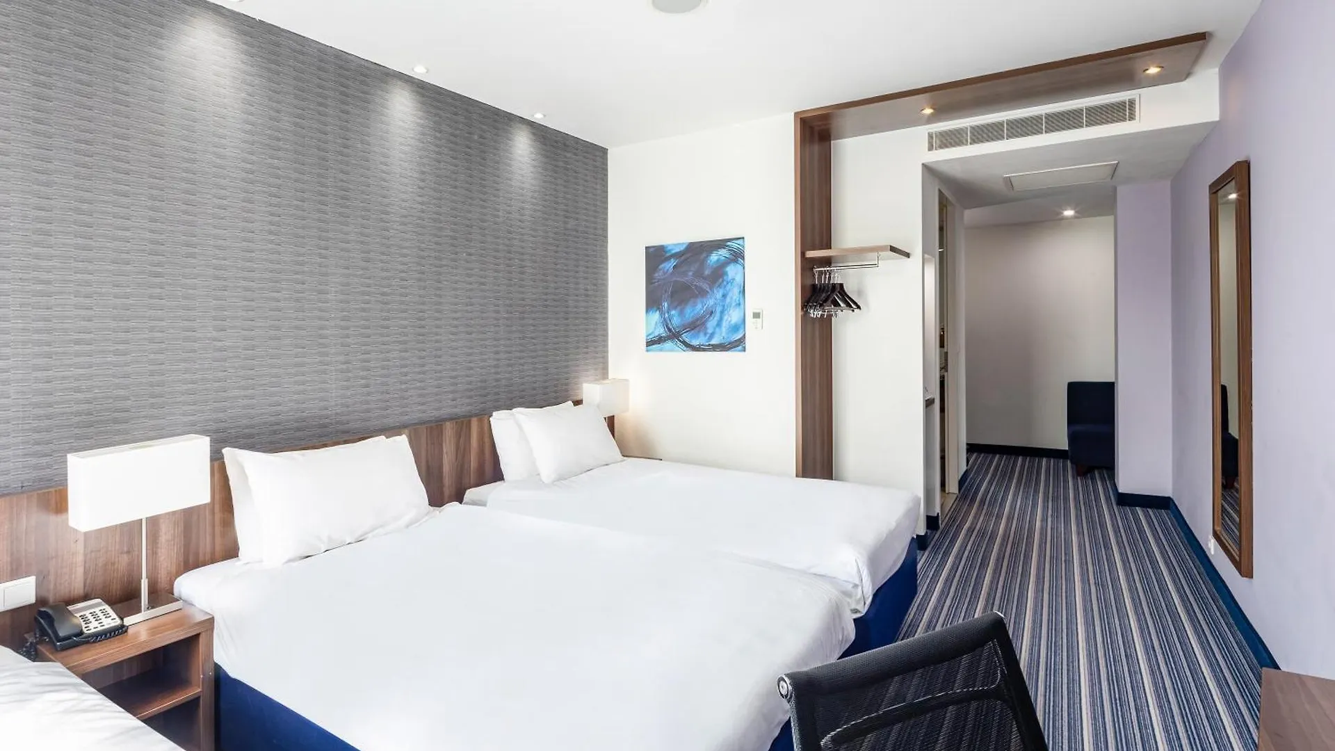 Holiday Inn Express Amsterdam - South By Ihg
